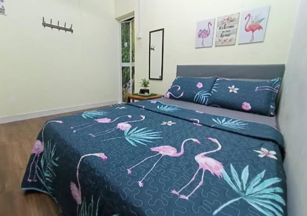 Roomstay Kuala Nerus Gated Parking - 6M To Beach & 15M To Drawbridge Kuala Terengganu Eksteriør bilde