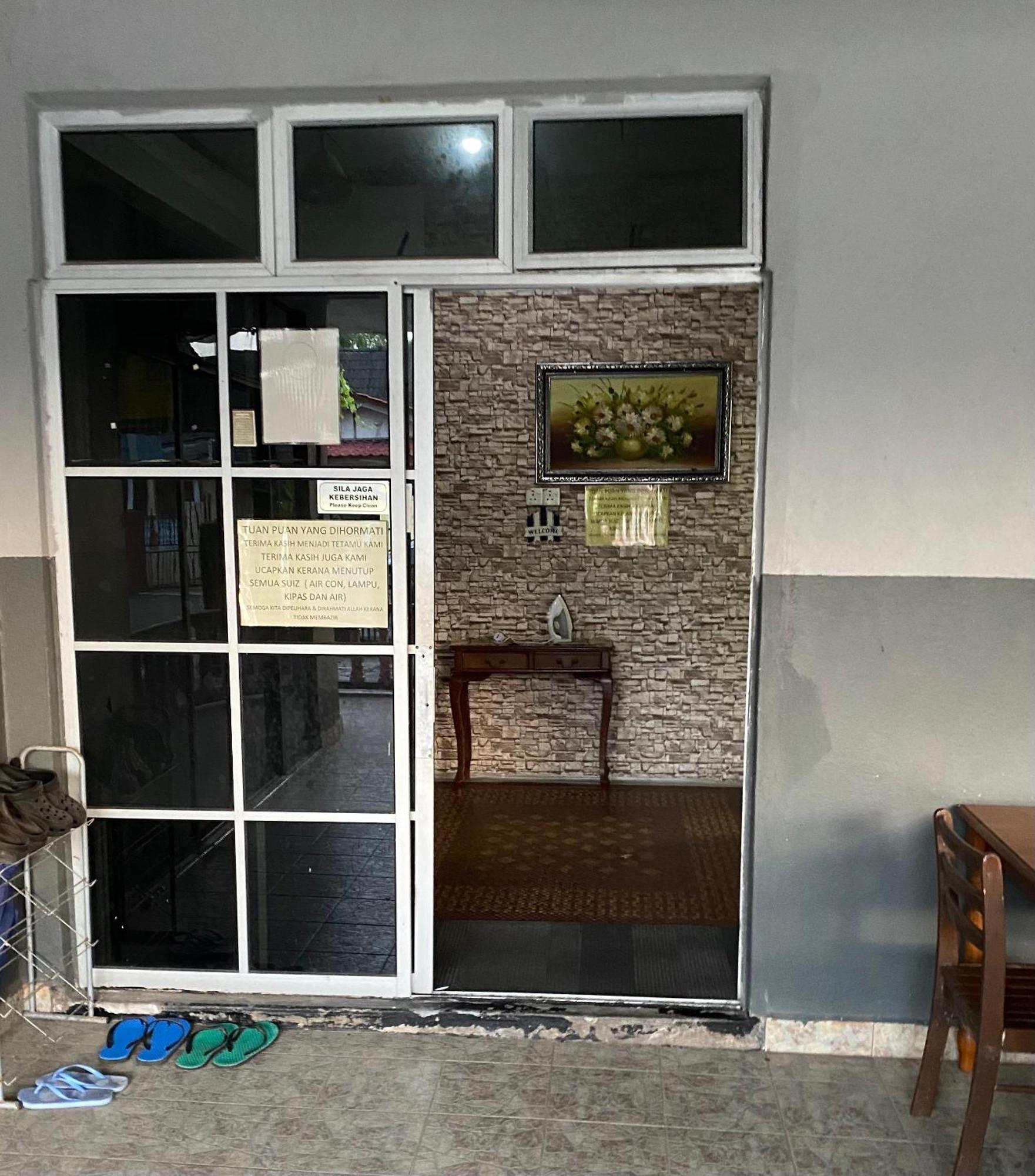 Roomstay Kuala Nerus Gated Parking - 6M To Beach & 15M To Drawbridge Kuala Terengganu Eksteriør bilde
