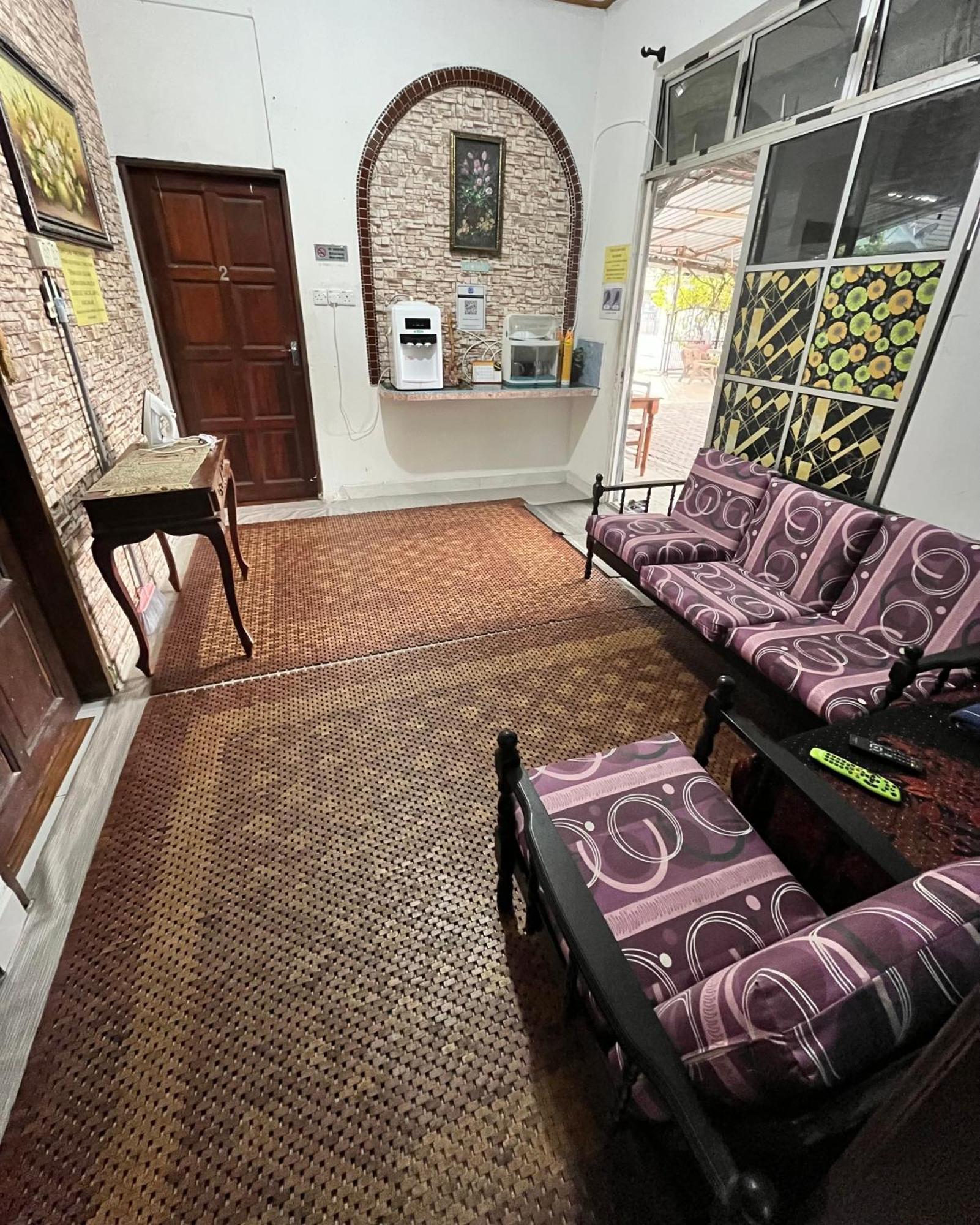 Roomstay Kuala Nerus Gated Parking - 6M To Beach & 15M To Drawbridge Kuala Terengganu Eksteriør bilde