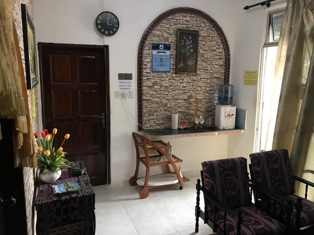 Roomstay Kuala Nerus Gated Parking - 6M To Beach & 15M To Drawbridge Kuala Terengganu Eksteriør bilde