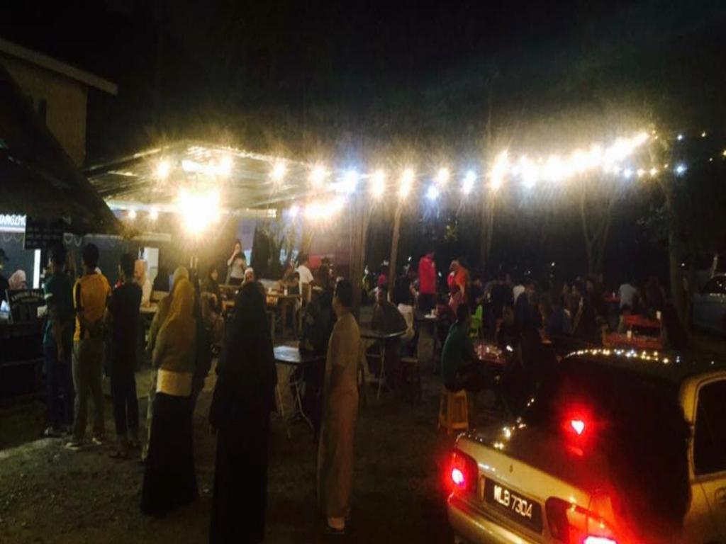 Roomstay Kuala Nerus Gated Parking - 6M To Beach & 15M To Drawbridge Kuala Terengganu Eksteriør bilde
