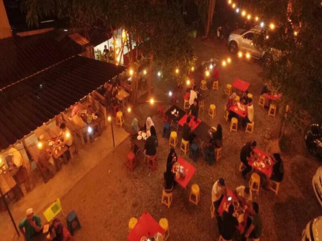 Roomstay Kuala Nerus Gated Parking - 6M To Beach & 15M To Drawbridge Kuala Terengganu Eksteriør bilde