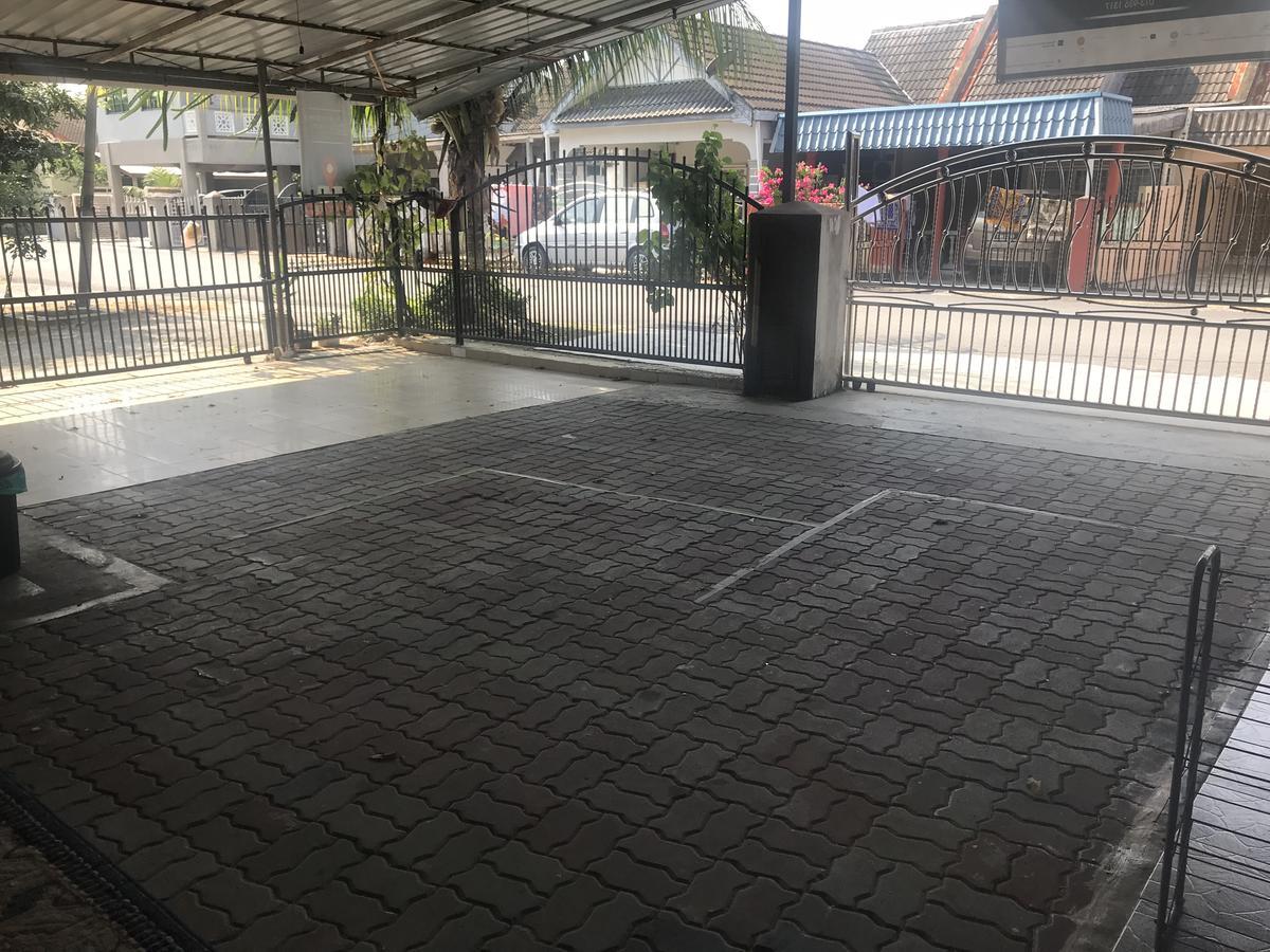 Roomstay Kuala Nerus Gated Parking - 6M To Beach & 15M To Drawbridge Kuala Terengganu Eksteriør bilde
